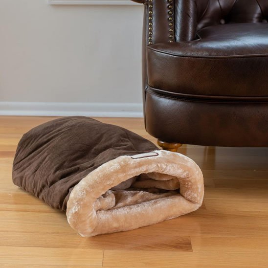 lit chat sac de couchage marron