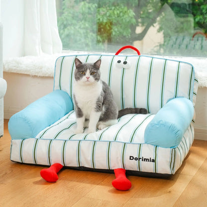 canapé pour chat avec chat assis fenêtre