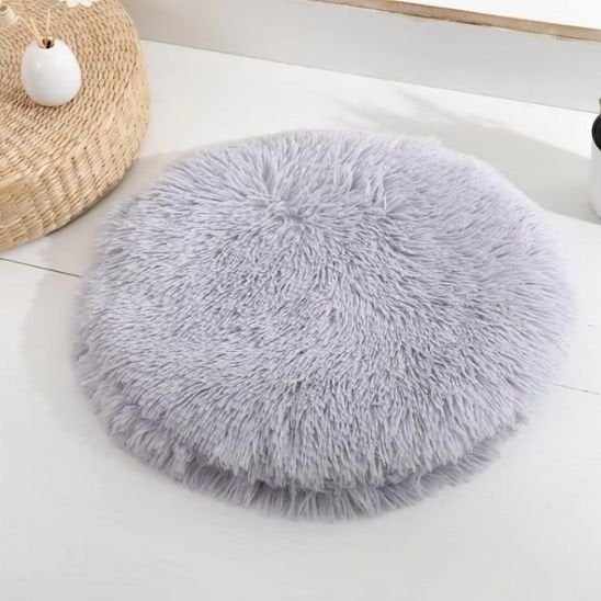 coussin pour chat rond plat douillet gris clair
