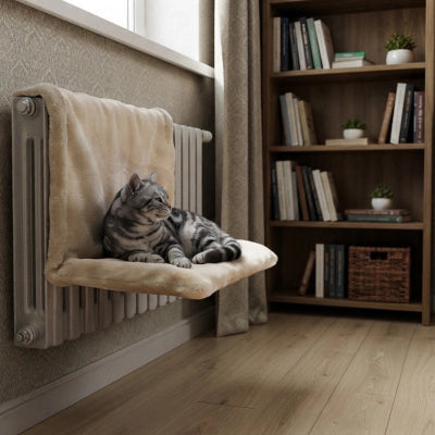 hamac chat radiateur beige chat calme