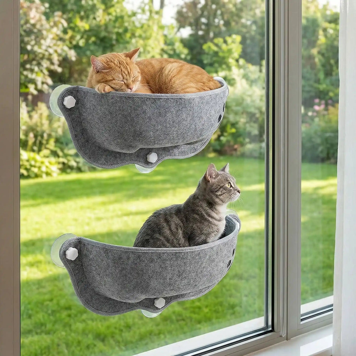 hamac fenêtre chat feutrine gris avec chats 