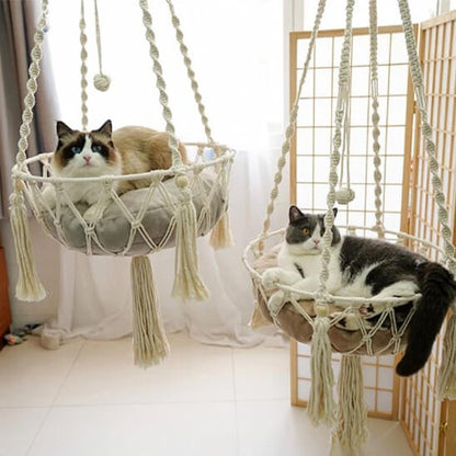 hamac suspendu pour chat style bohème coussins marron gris 