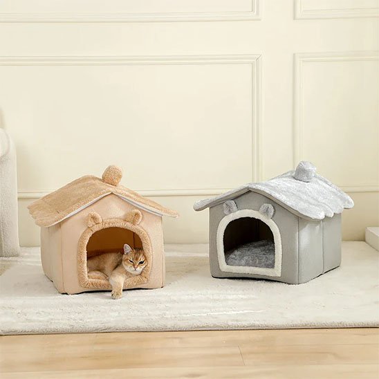 maison pour chat gris clair doux et beige chaleureux 