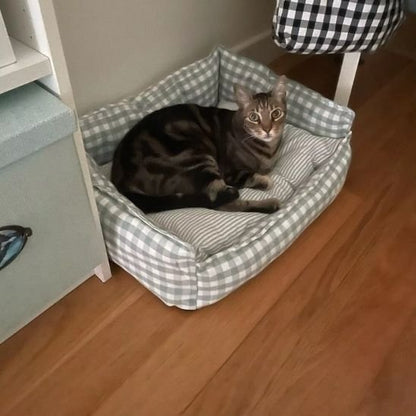 panier chat carreaux vichy vert doux avec chat